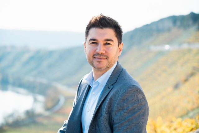 Brandaktuell von Tayfun: Winfried Kretschmann kommt nach Marbach