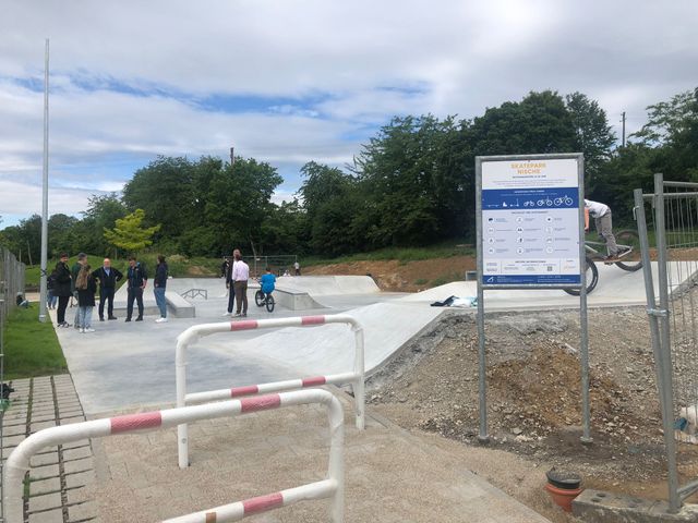 Skate-Anlage in Neckargröningen fertig und zur Nutzung freigegeben