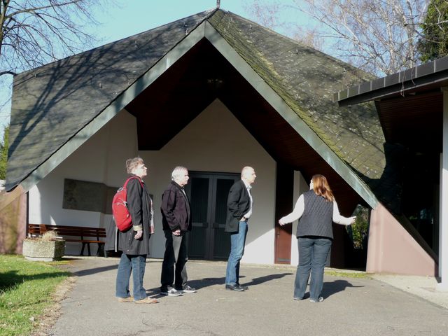 Friedhof Neckargröningen: Mehr Sitzmöglichkeiten für die Aussegnungshalle