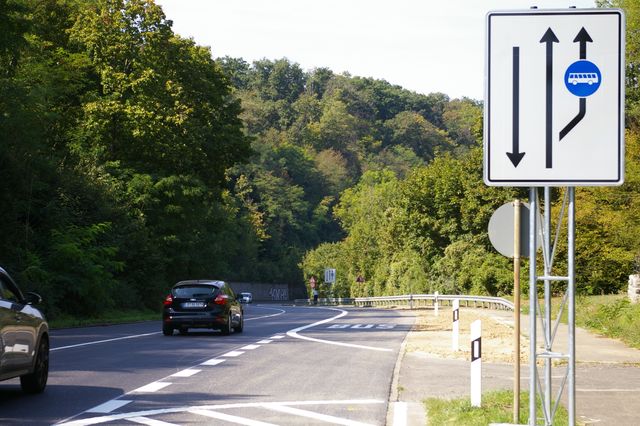 Neue Busfahrspur nach Neckarrems