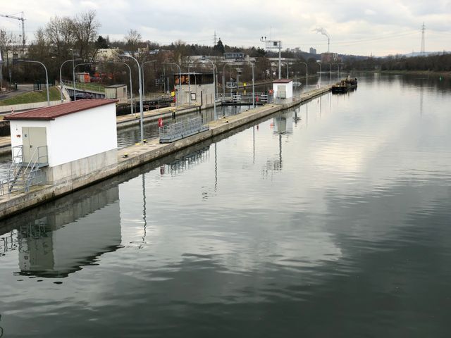 Schleusenausbau in Aldingen die große Nummer?