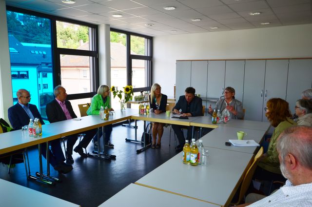 Sozialminister Manfred Lucha in Remseck