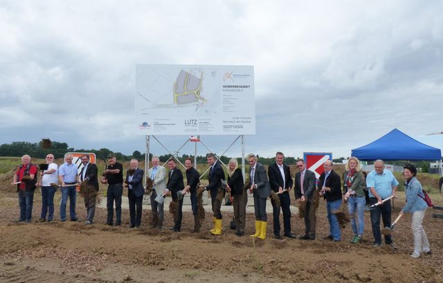 Spatenstich für Erweiterung des Gewerbegebiets Rainwiesen